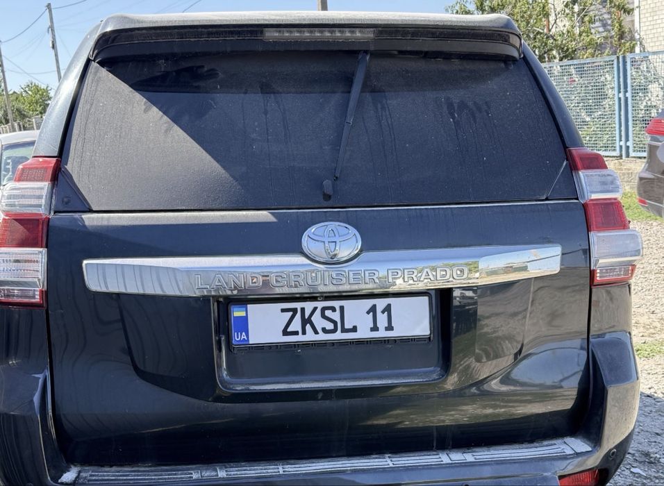 Стікло кришки багажника toyota prado 150