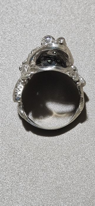 Женское серебряное кольцо