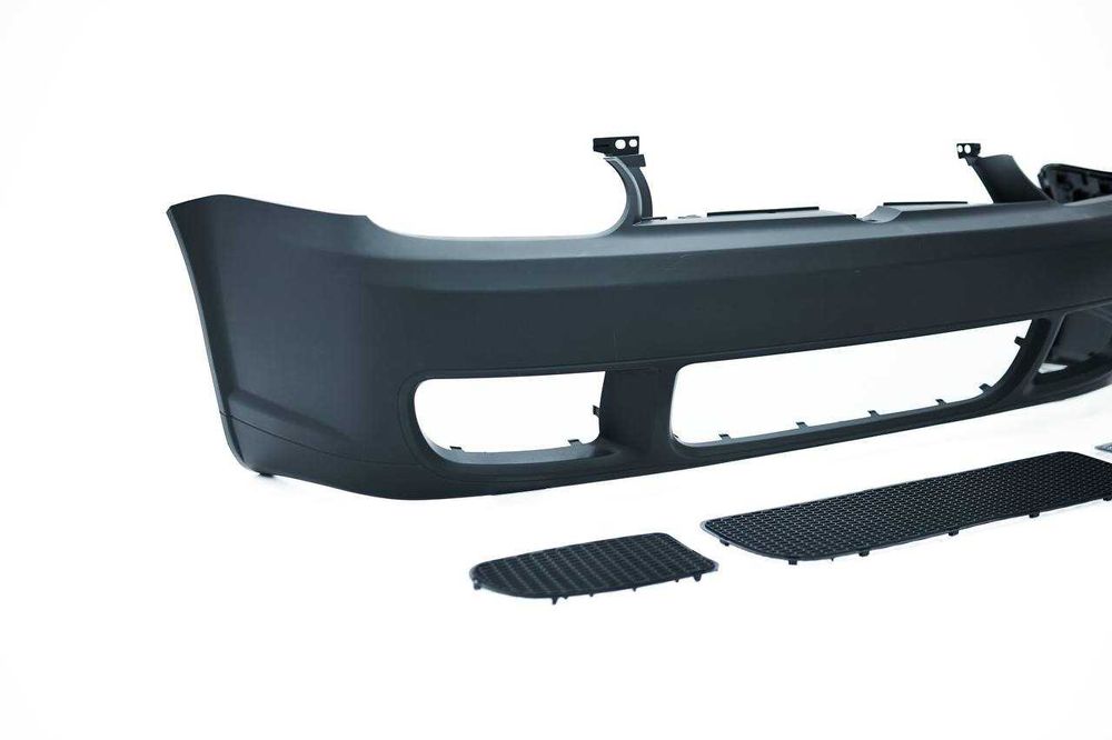 Zderzak przedni do Volkswagen Golf 4 (1997–2003) w stylu R32