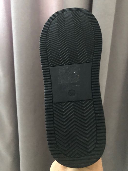 Теплі зимові чоботи GUESS, оригінал , чорного кольору , розмір 36