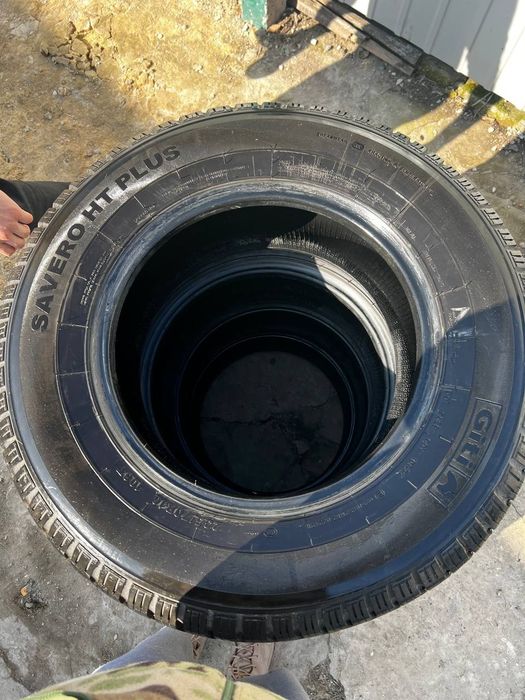 235 70 R16 всесезонна Giti 2022