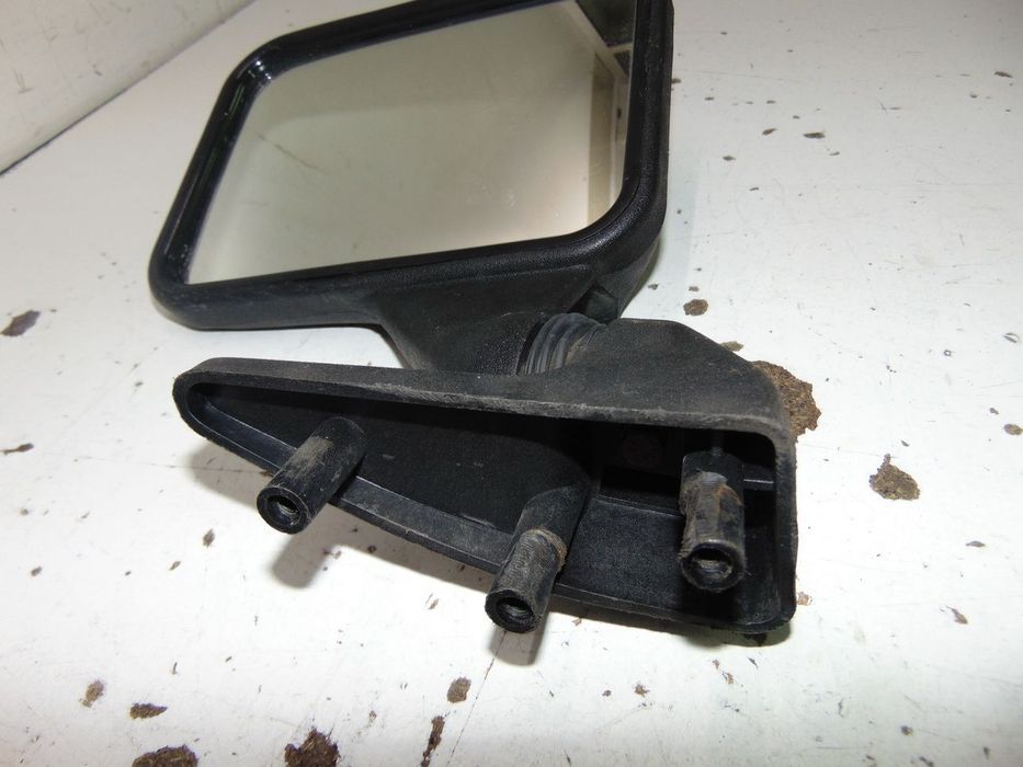 Mercedes MB 100 espelhos
