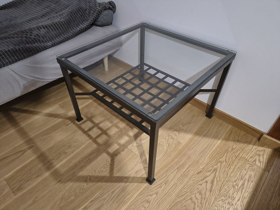 Stolik metalowy stan jak nowy