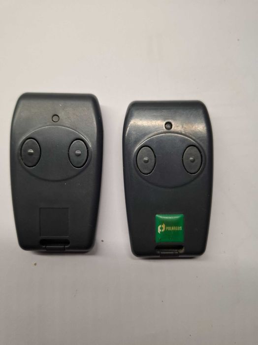 Cztery piloty do bramy Polargos