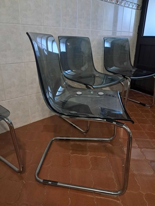 Conjunto de quatro cadeiras transparente/cromado Tobias Ikea