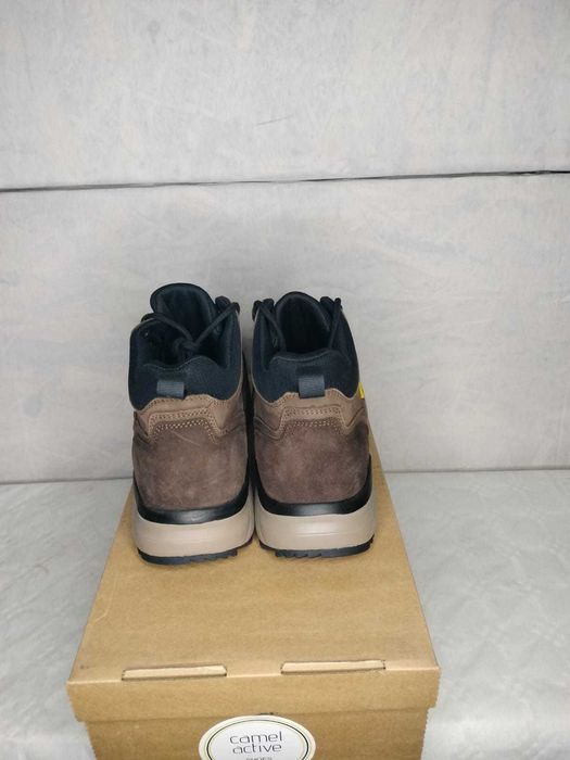buty model marki Camel Active