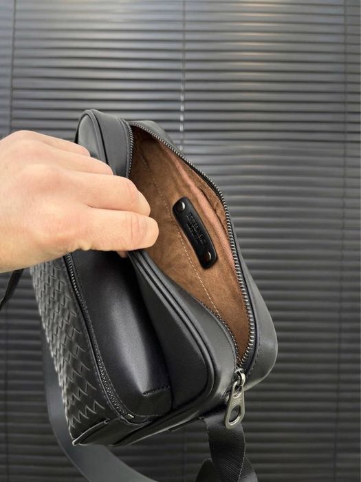 Чоловіча сумка кросбоді мужская сумка кроссбоди bottega veneta  купить