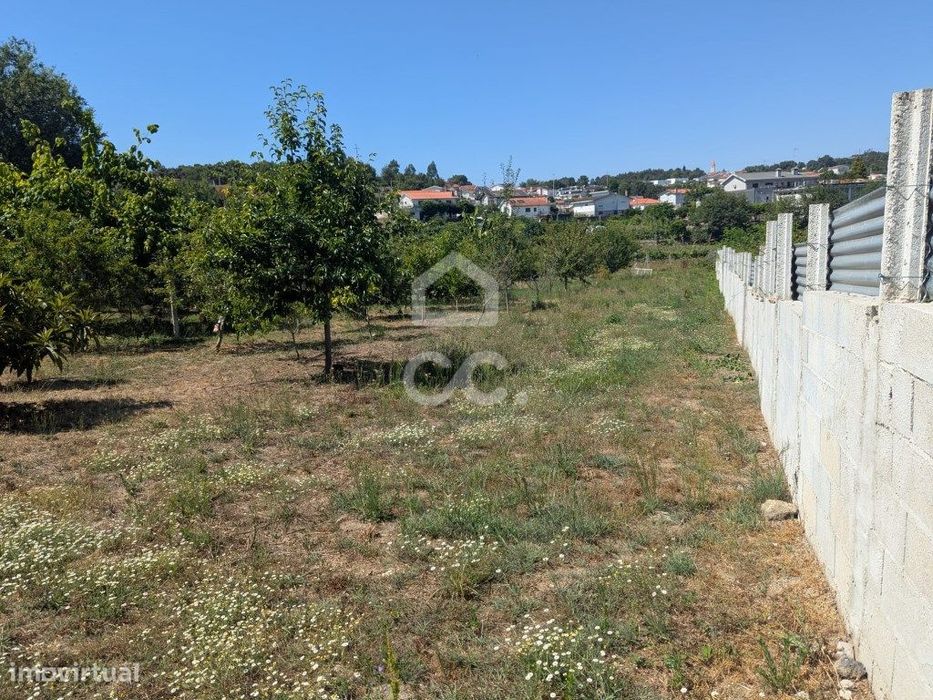 Terreno Rústico Agrícola com 13.410m² - Serzedelo, Guimarães
