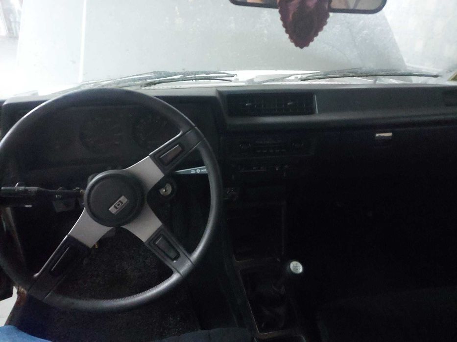 Datsun Sunny B310 Sedan (1981) – Apenas 122.000km | Excelente Base de Restauro foto 3
