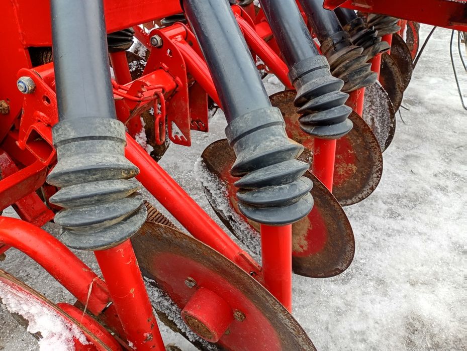 Siewnik talerzowy Unia 3m Poznaniak Amazone Kuhn Lemken