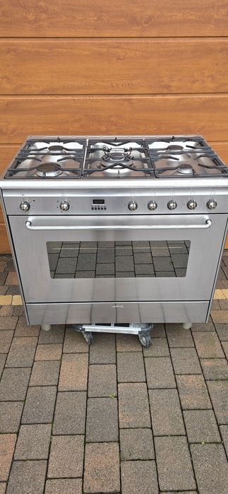 Kuchnia smeg  5 palnikowa/ 6 palnikowa