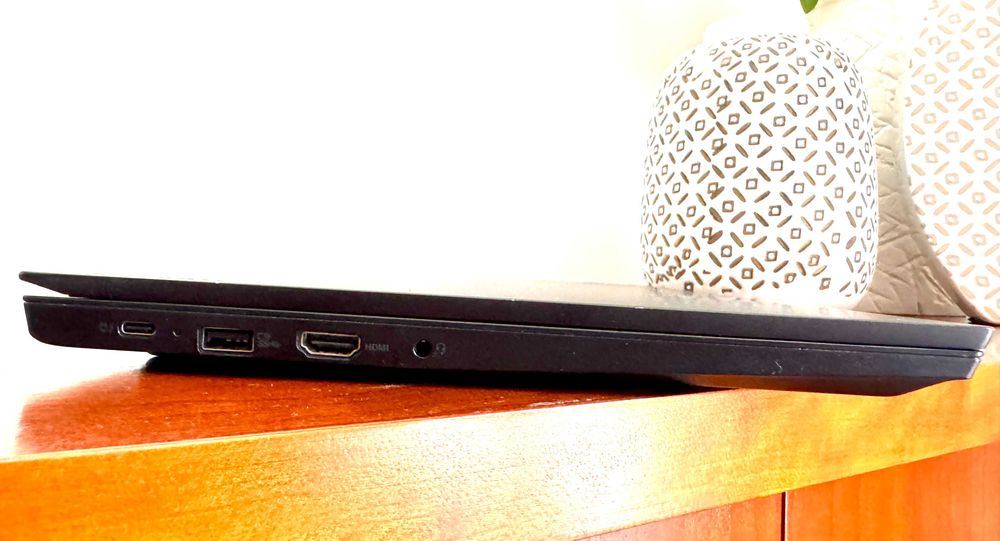 Lenovo ThinkPad E15 Gen4 15.6"FHD/i7-1255u c/10 Cores/40G Ram/Ssd 512G