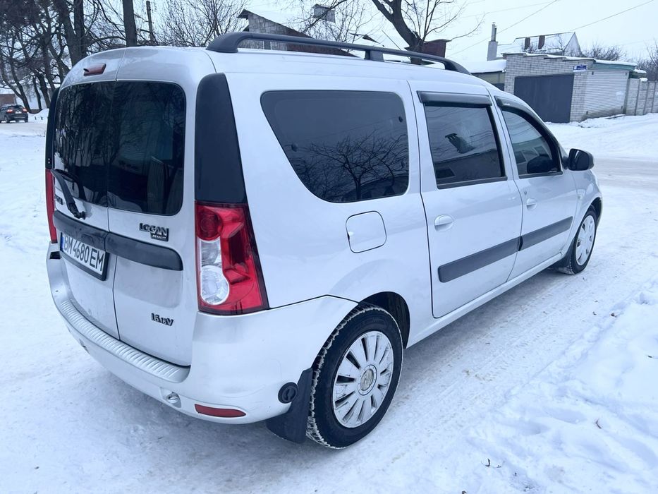 Продам  DACIA LOGAN 7 місьць