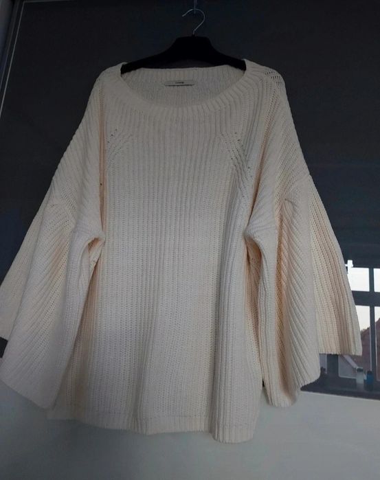 Bawełniany śmietankowy sweterek / dzwonowate rękawy George r.XL/42 UNI