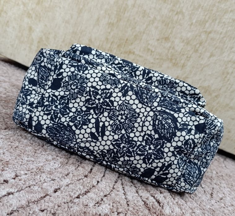 Сумка жіноча Kipling в квітковий принт