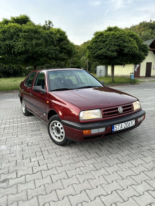 Volkswagen Vento GLX 1.8 benzyna 75 KM | 1994