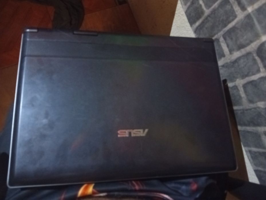 Portátil Asus usado