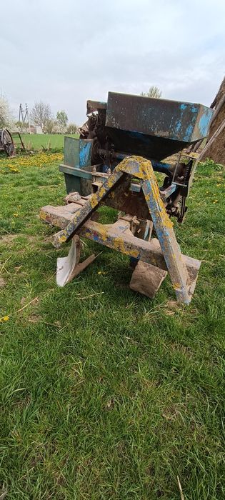 Картоплесаджалка