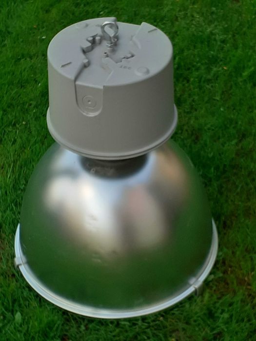 Lampa przemysłowa retro