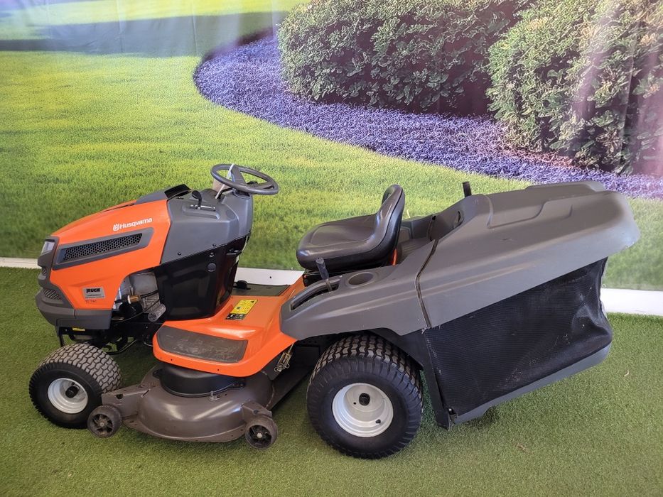 Traktorek kosiarka Husqvarna pompa oleju V-twin