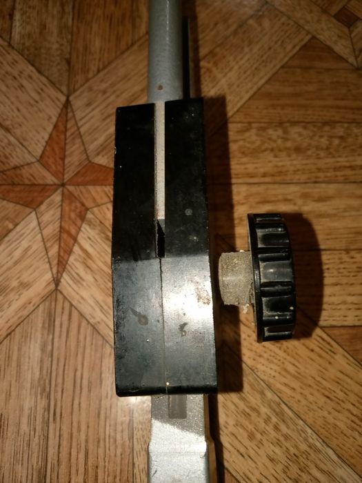 Штанга об'єктива графопроектоа