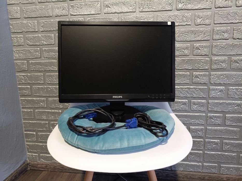 Монітор 19" Philips Brilliance 190S