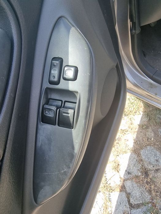 botão vidros eléctricos Toyota yaris 2004
