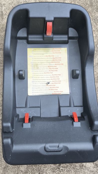 Base ovinhos IsoFix da Chicco para carro (só base)