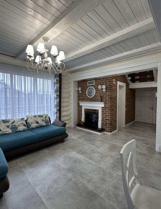 Зруб з ремонтом! 7,5 соток. 4 спальні. Камін!