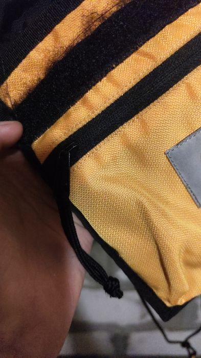 Сумка Carhartt delta neck pouch оригінальна, в яскравому кольору