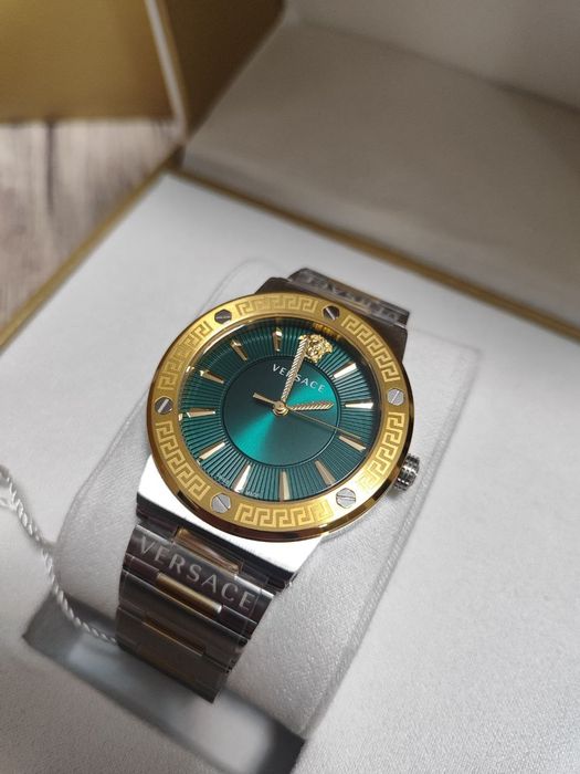 Годинник Versace Greca Logo VEVH00720 Оригінал