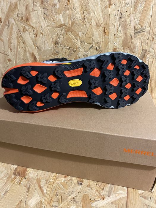 Чоловічі бігові кросівки Merrell на Gore-Tex
