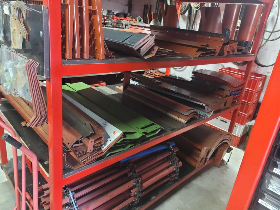 Obudowa uchwyt rury wysypu BIZON wszystkie częsci  BIZON Z056 Z058