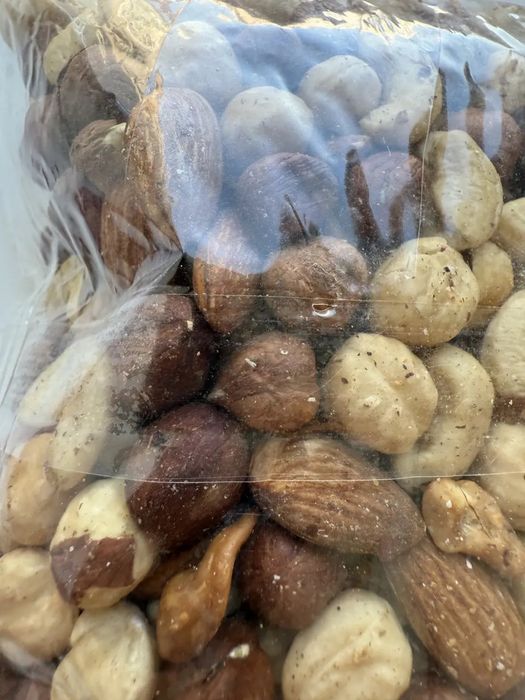 Мікс смажених горіхів мигдаль, кеш’ю, фундук 500г микс жареных орехов