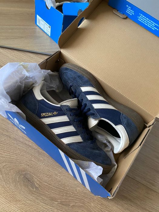 Adidas Spezial оригінальні