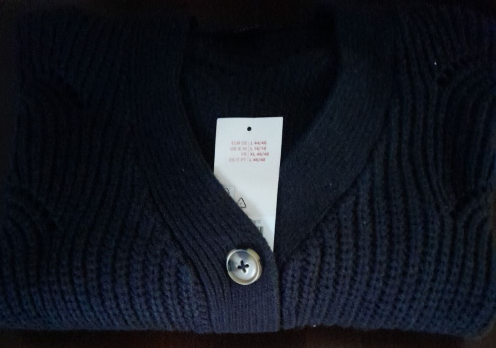 Sweter Rozpinany/Damski/Nowy/