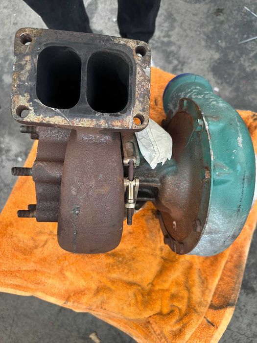 Turbo Holset HX82 –  300 Horas – Excelente Estado Mecanico
