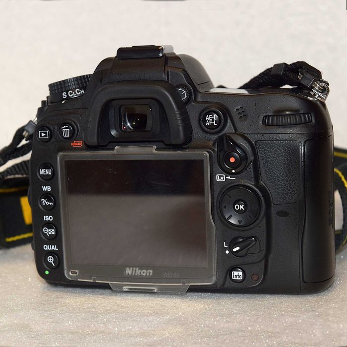 Фотоапарат Nikon D7000 + Об'єтив 50mm 1:4G + сумка + SD-карта 16Gb