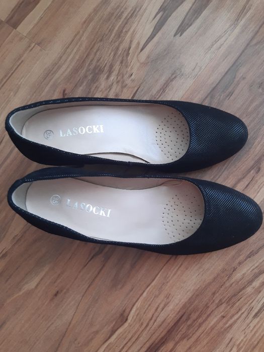 Czarne buty Lasocki sprzedam