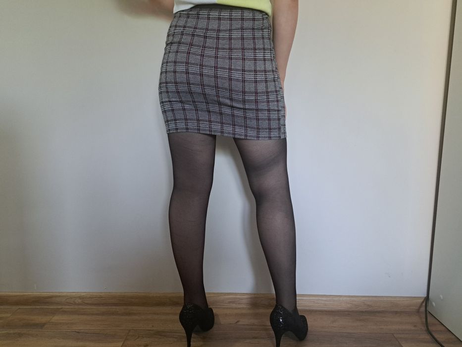 Spódniczka mini w kratę - Sinsay
