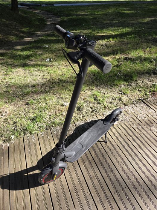 Xiaomi Scooter Pro 2 1020km com capacete