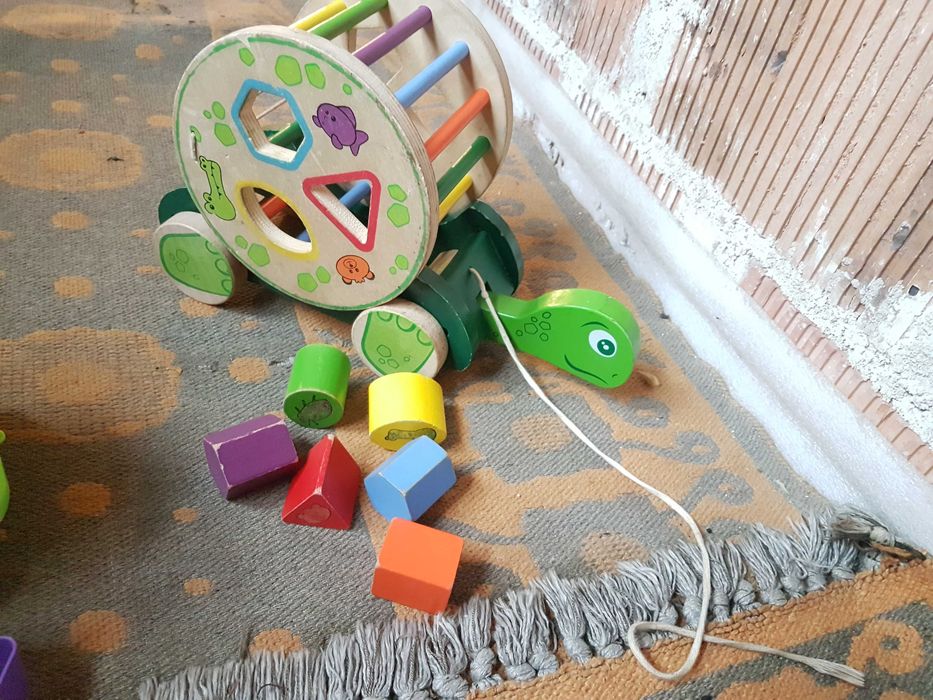 Playtive Zabawka drewniana Żółw do ciągnięcia Sorter Jeździk