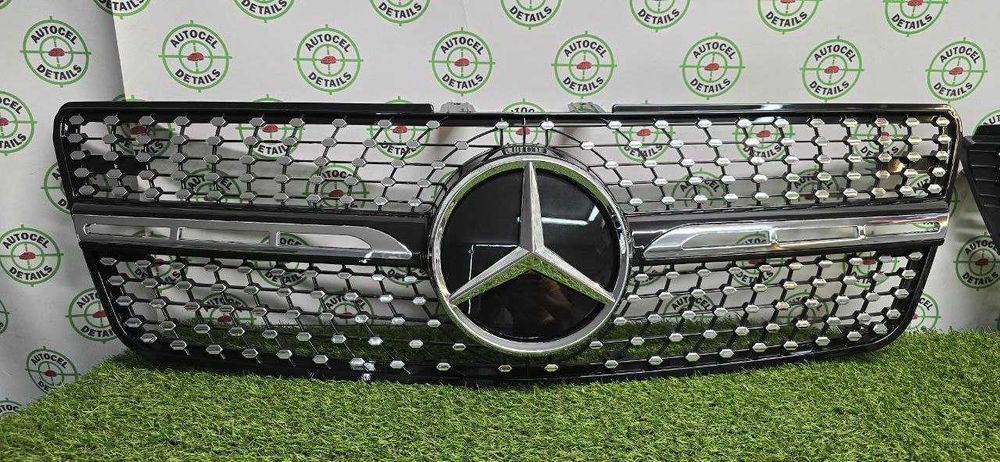 Решетка радиатора Mercedes Benz ML w164 08-11 стиль Diamond