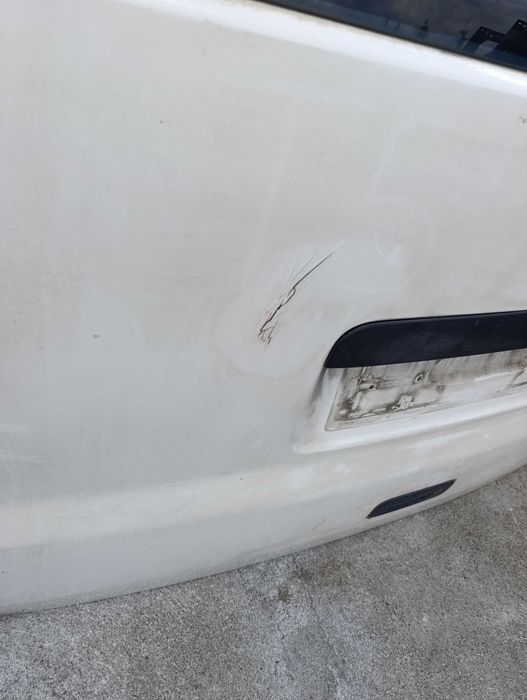 Klapa pokrywa bagażnika tył VW T5 T5 lift biała