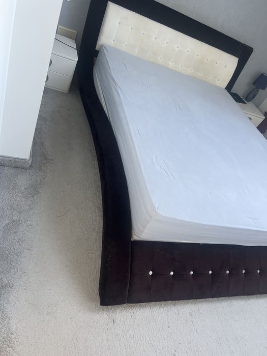 Łóżko do sypialni 160x200