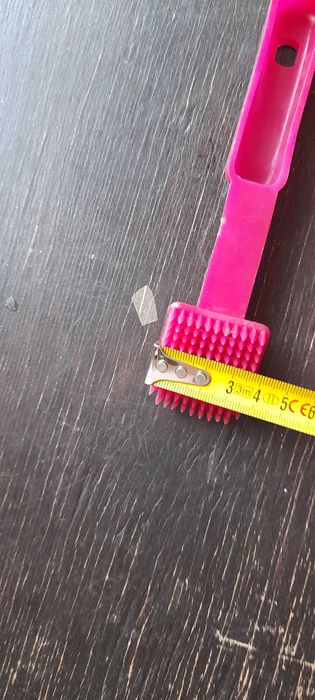 Szczotka dla zwierząt kota nie tylko  twarda