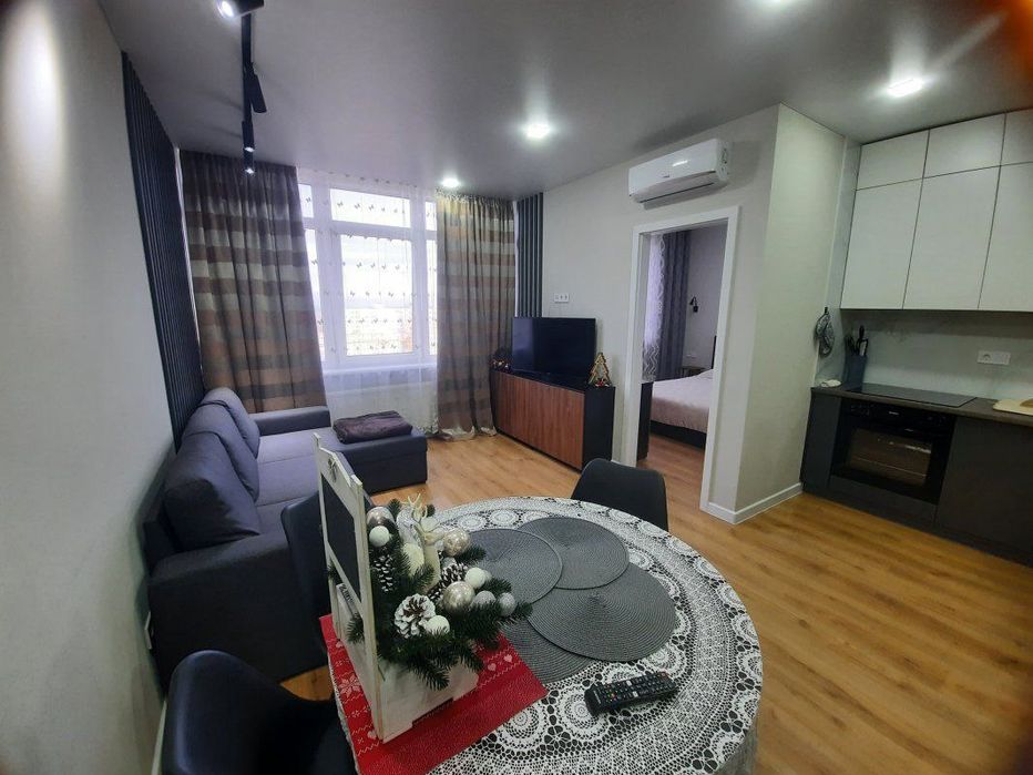 Сдам 1ую квартиру Таирова.Новый дом.С животным берут.Евродвушка