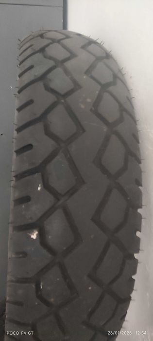 Pneu frente 90x/90 R17 , peneu traseiro 130/90 R15