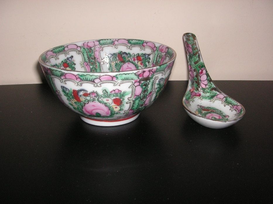 Porcelana Macau - Taça com Colher