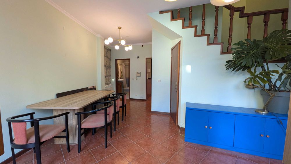 Moradia T3 com 3 WC – Rua do Bonjardim, Porto